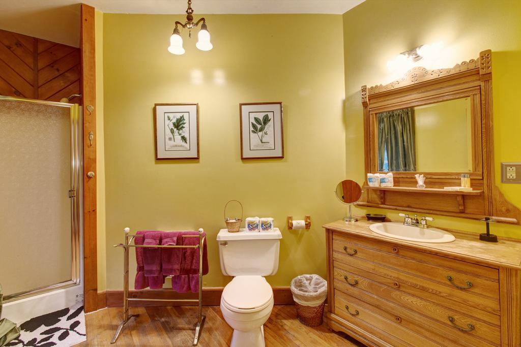 Margaretville Mountain Inn B&B Экстерьер фото